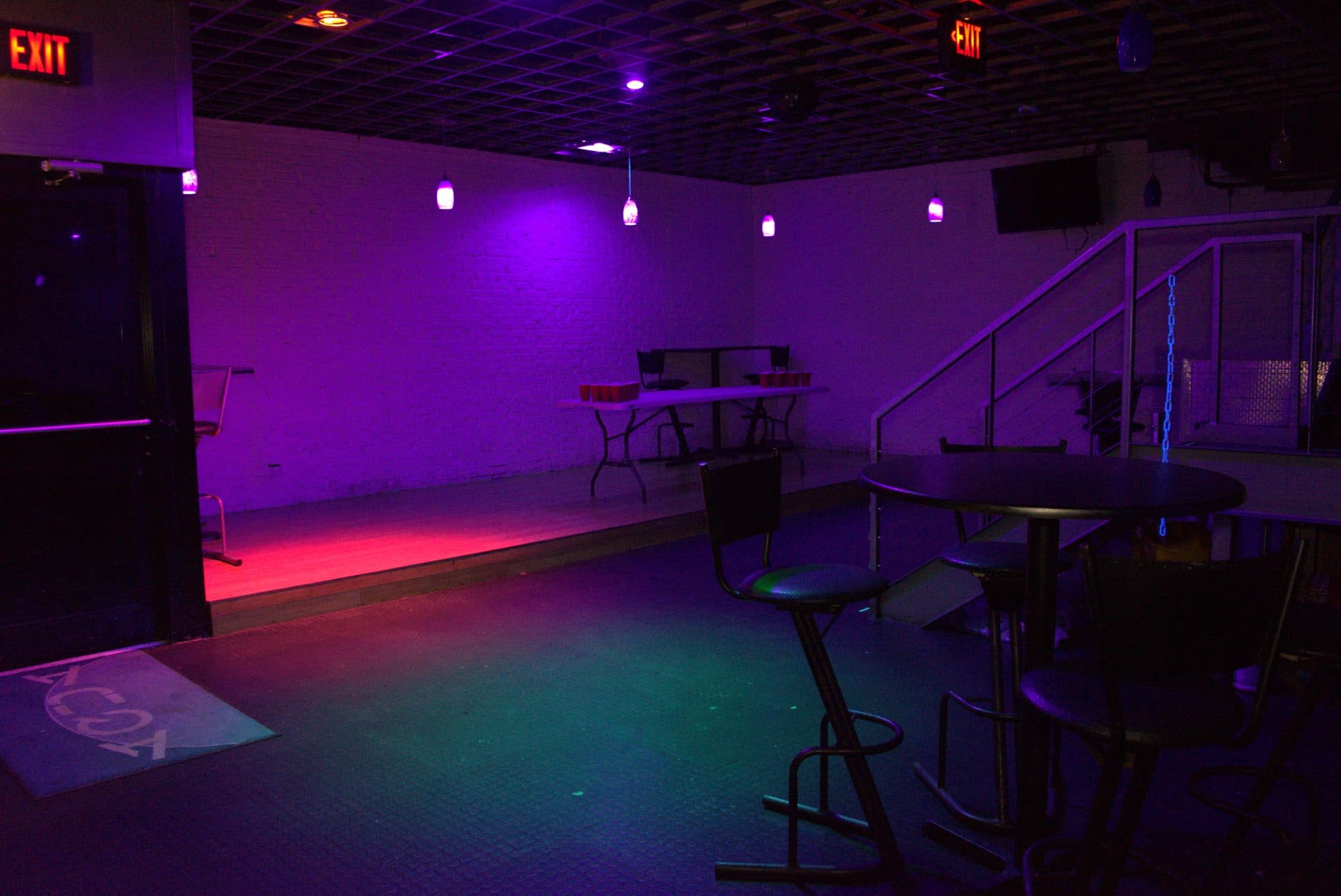 Aqua Nightclub Open Bar (Lounge)